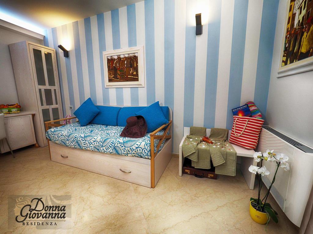 טרופאה Residenza Donna Giovanna מראה חיצוני תמונה