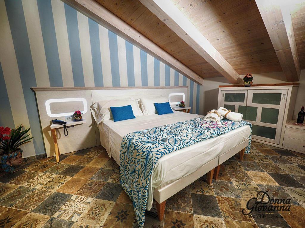 טרופאה Residenza Donna Giovanna מראה חיצוני תמונה