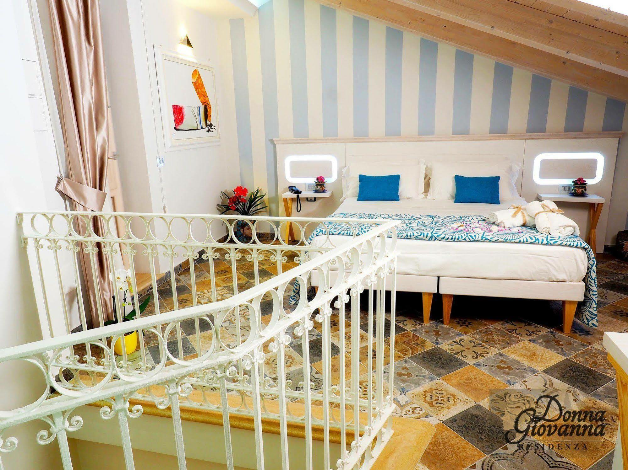 טרופאה Residenza Donna Giovanna מראה חיצוני תמונה