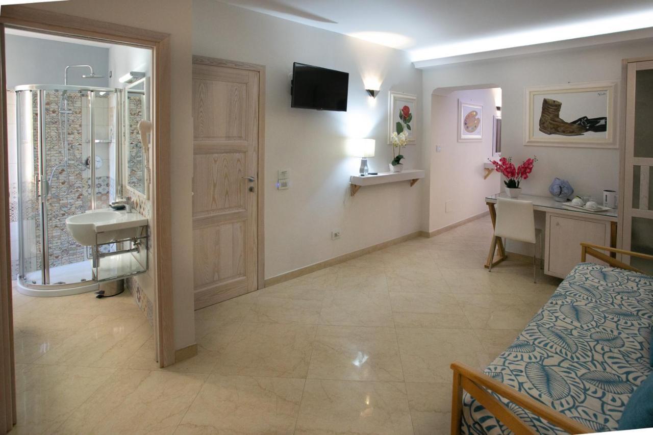 טרופאה Residenza Donna Giovanna מראה חיצוני תמונה