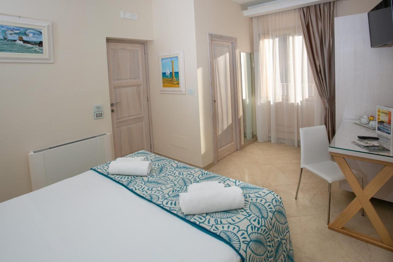 טרופאה Residenza Donna Giovanna מראה חיצוני תמונה